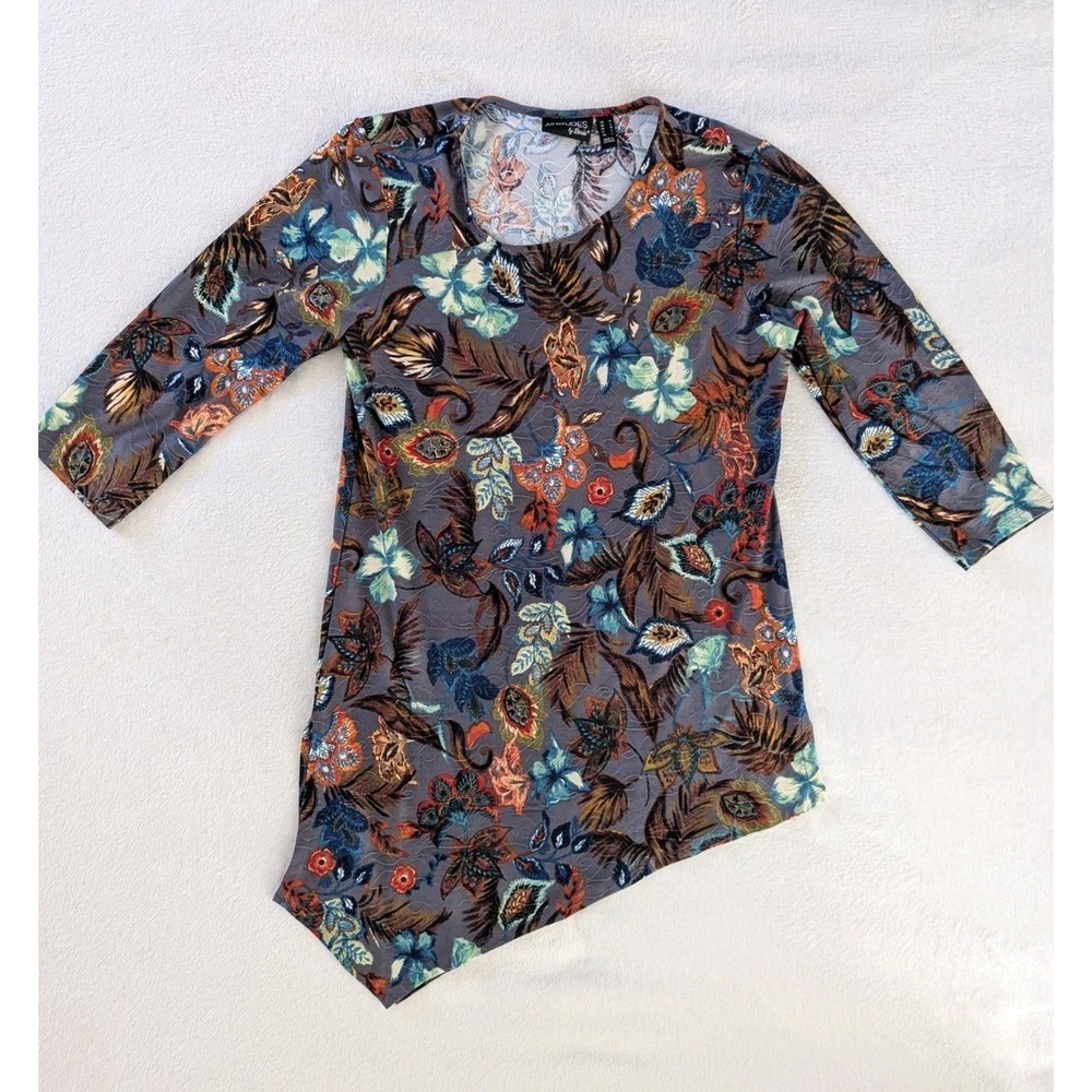 Tunic Top Grey Floral Asymmetrical Hem Sz M Whimsigoth Boho Artsy Casual